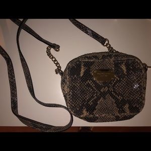 Michael kors snakeskin crossbody